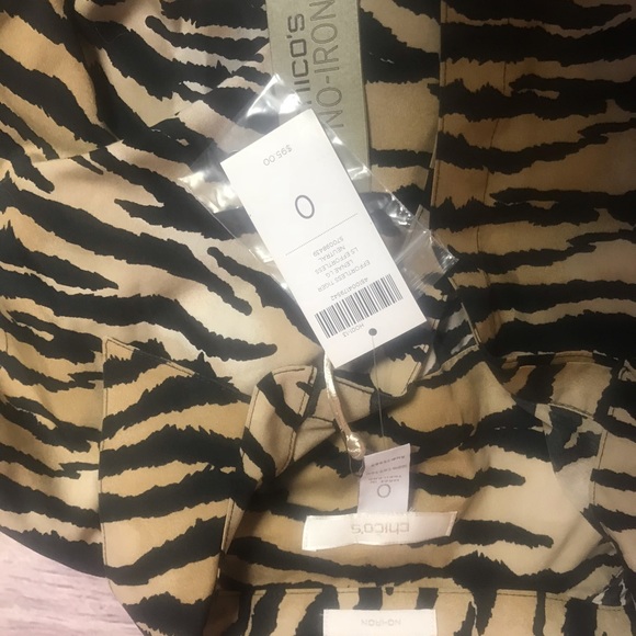 Chico’s size 0 button down . - Picture 6 of 6